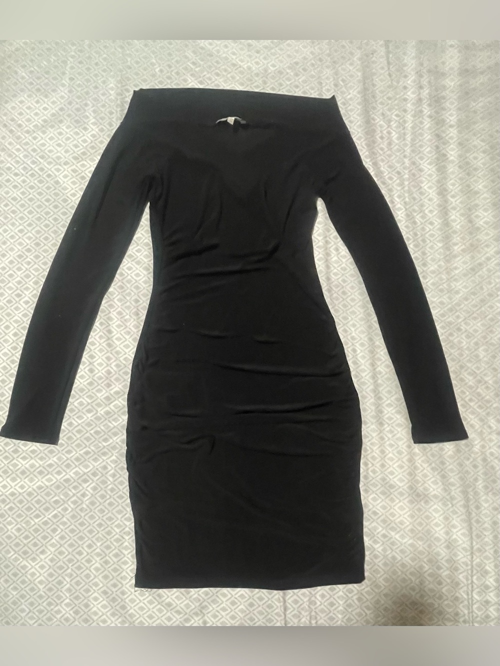 Off-Shoulder Long Sleeve Black Bodycon Dress